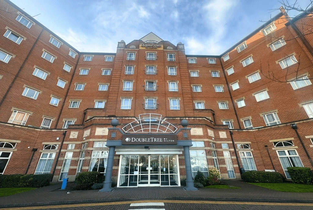 Hotel glazing elevation and aluminium window façade