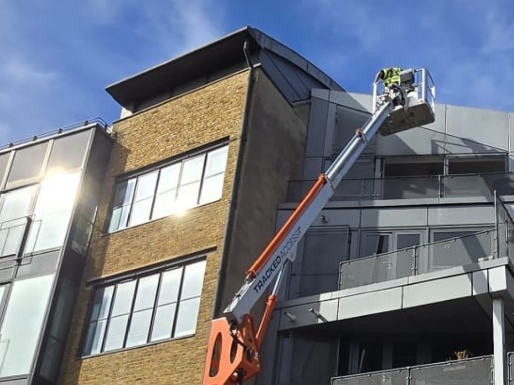 Commercial high-level glazing work